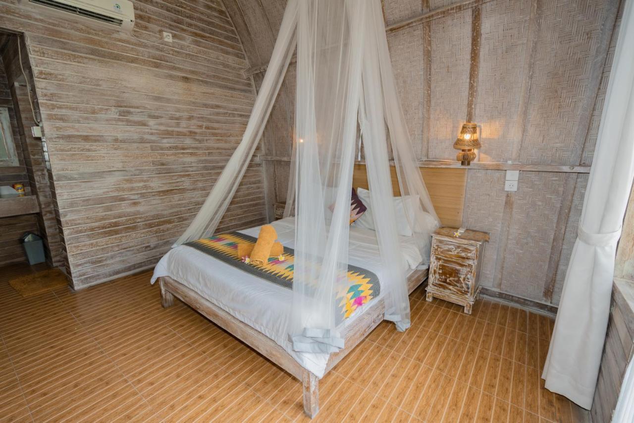 Hotel The Mel Huts à Batununggul Extérieur photo